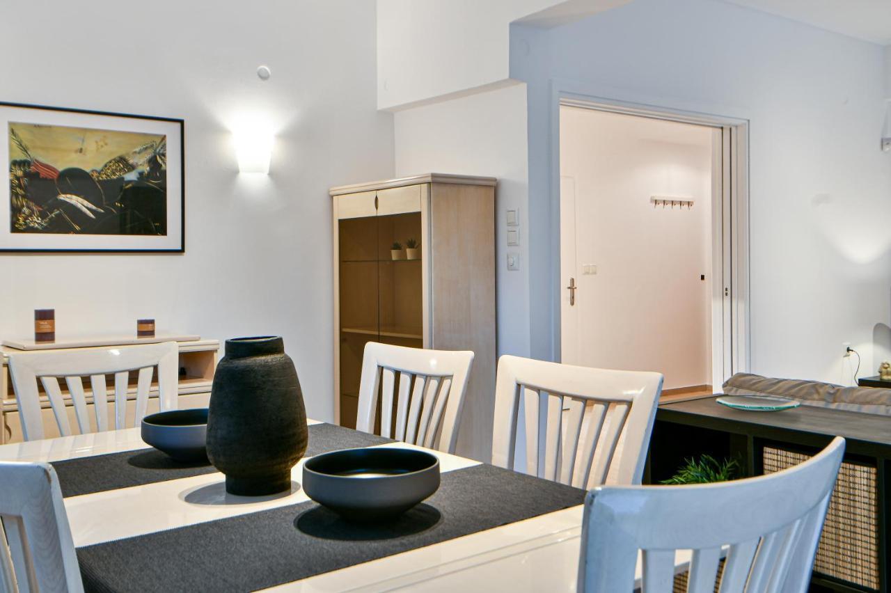 Boutique77 Luxury Apartment Athena Bagian luar foto